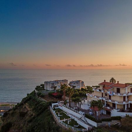 Отель Casa Del Sole Бельведере-Мариттимо Экстерьер фото