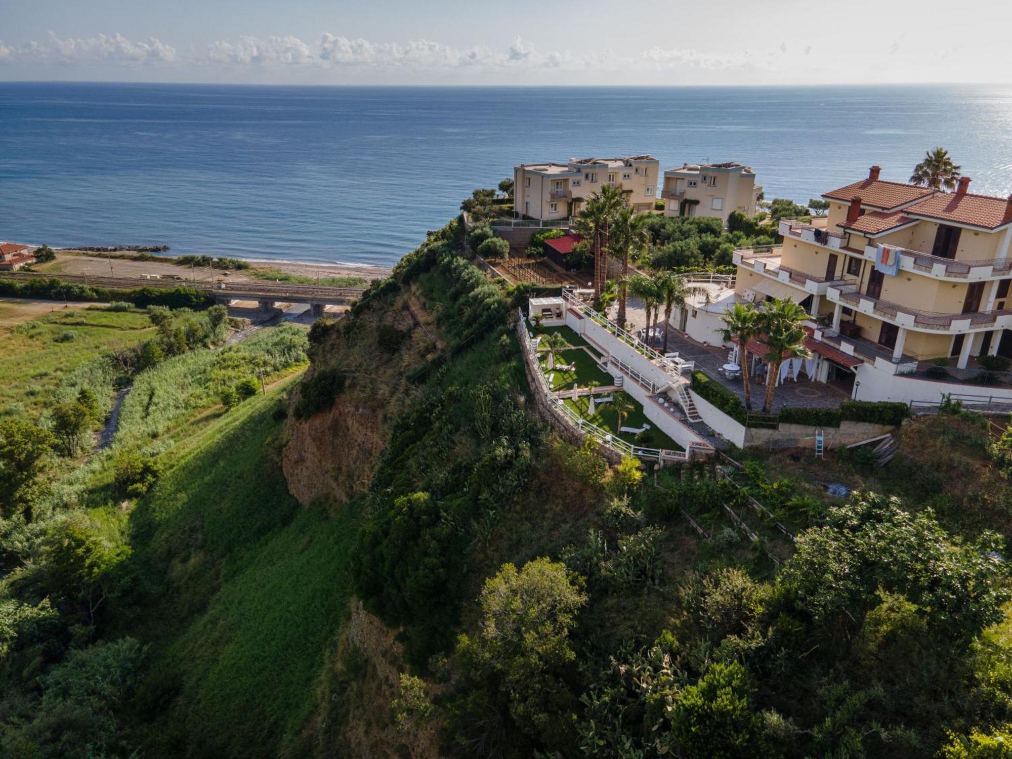 Отель Casa Del Sole Бельведере-Мариттимо Экстерьер фото