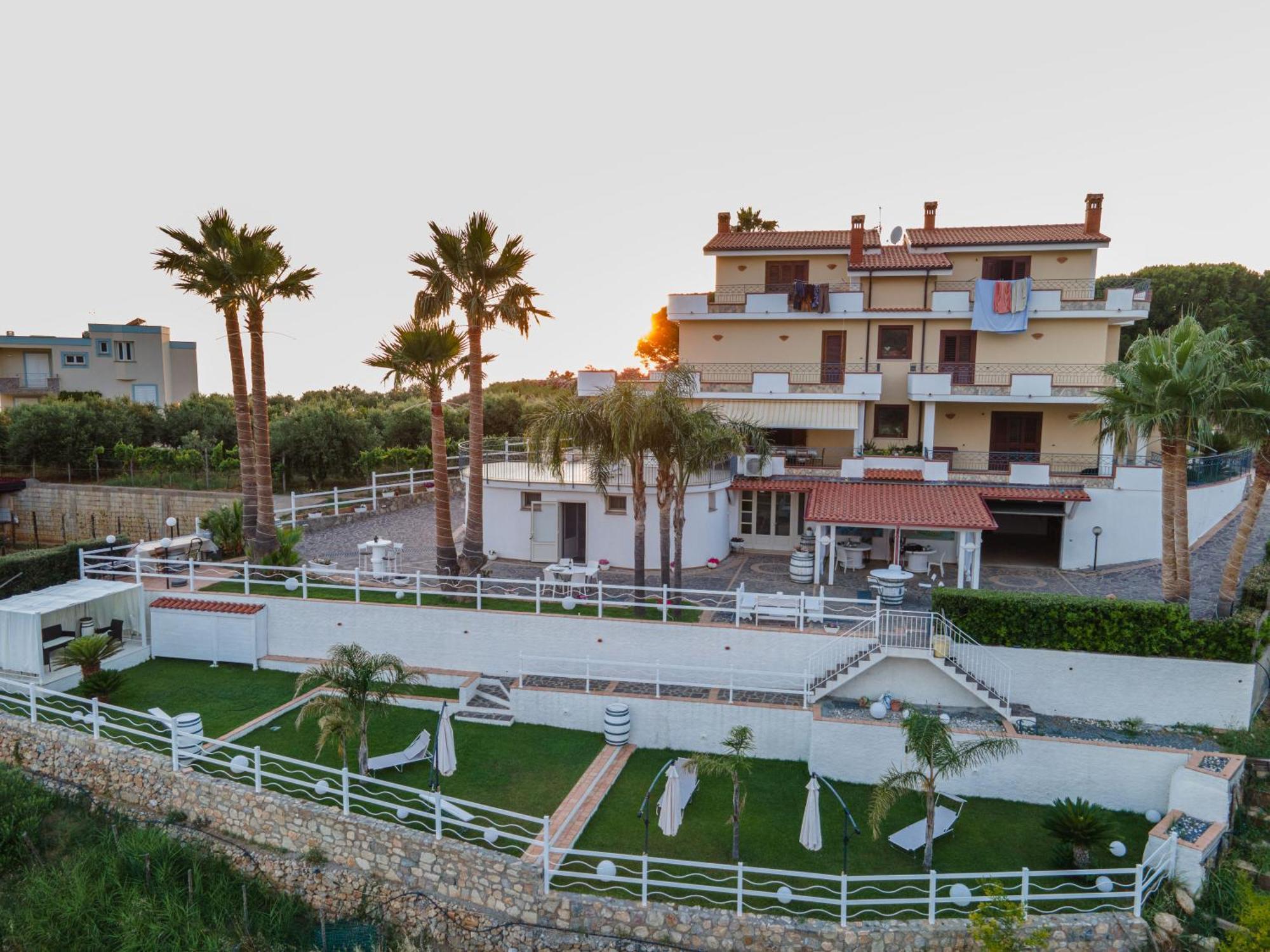Отель Casa Del Sole Бельведере-Мариттимо Экстерьер фото